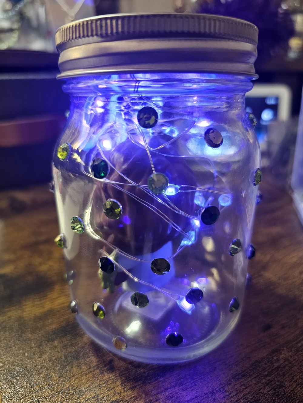 Black Light LED Fairy Light Jar with Collectible Figure Displayed - Picture 10 of 15